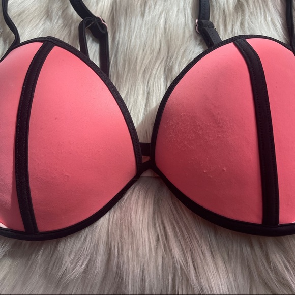 Victoria’s Secret Colorblock Bikini Top - Picture 2 of 4